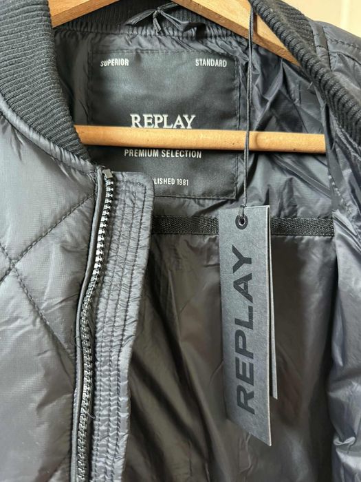 Черно яке Replay