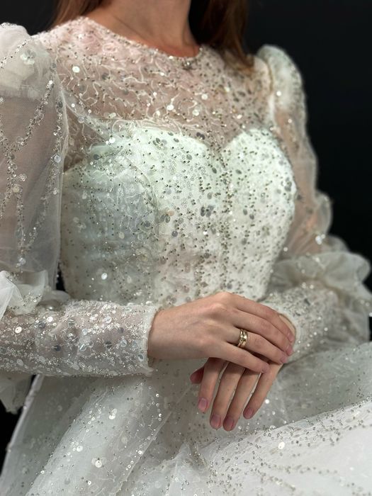 Продам свадебные платья