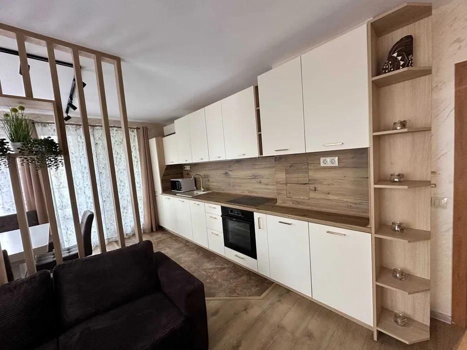 Двустаен апартамент в ж.к. Белите Брези