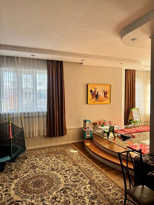 Дом в мкр Оркен-2.вдоль трассы