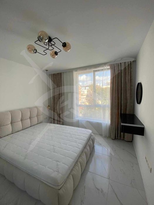 Дава се под наем Двустаен апартамент в Варна, Колхозен пазар - 66 кв.м за 510 € - Снимка #3