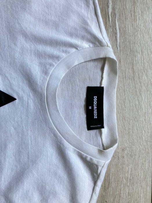 Оригинална Dsquared2 Dsquared дамска тениска размер М