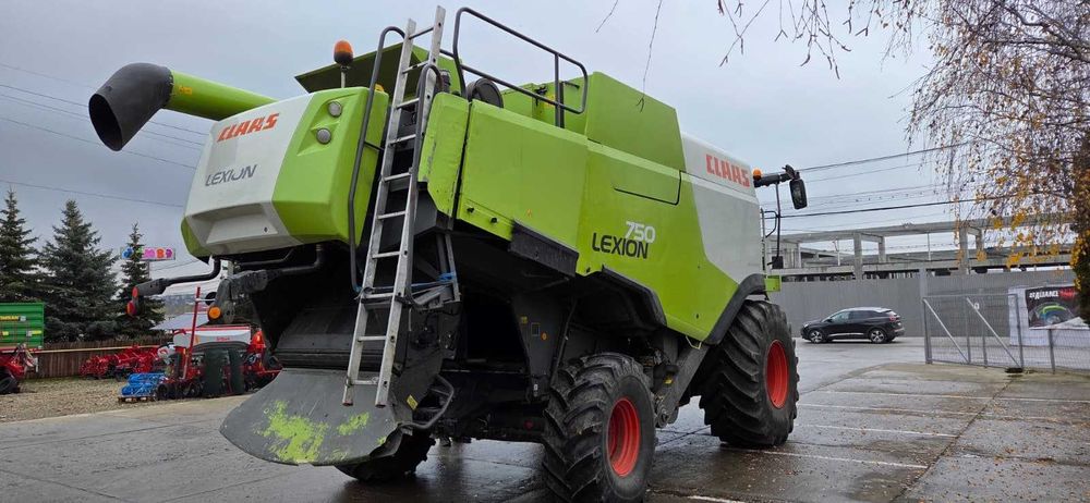Combina CLAAS Lexion 750 T4i