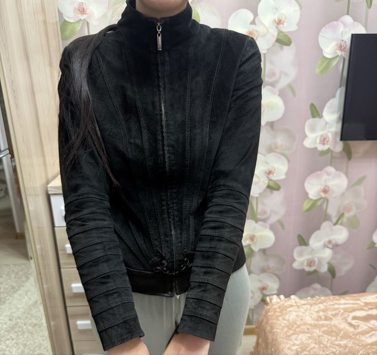 Верхняя женская одежда