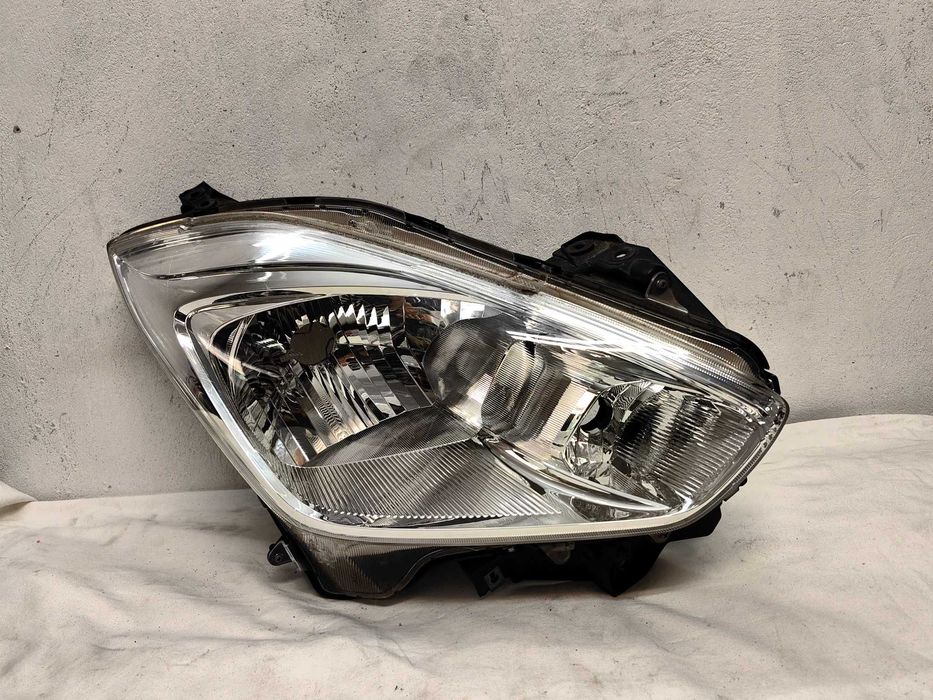 Оригинален фар Сузуки Суифт  Suzuki Swift