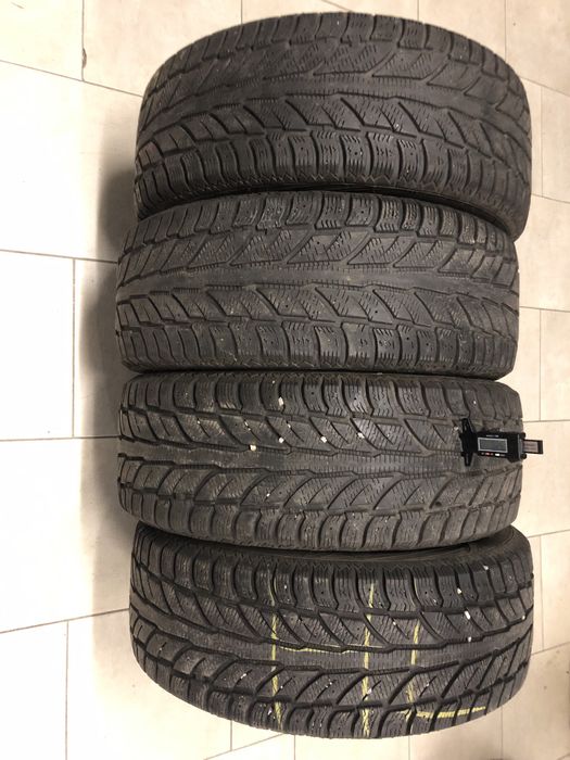 Зимни гуми 215/60/16 Cooper 4бр
