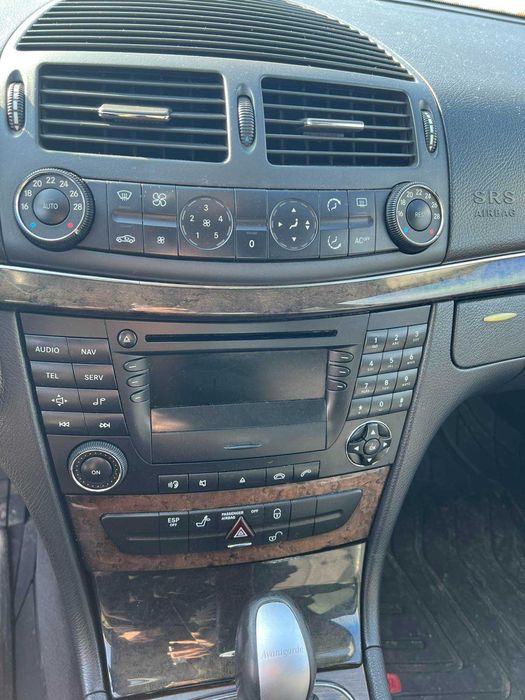 Mercedes E270 CDI W211 2002 На Части