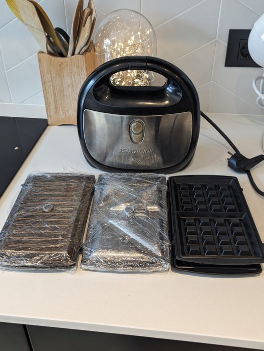 Aparat 3 in 1 sandwich maker, waffle, grill. Silvercrest