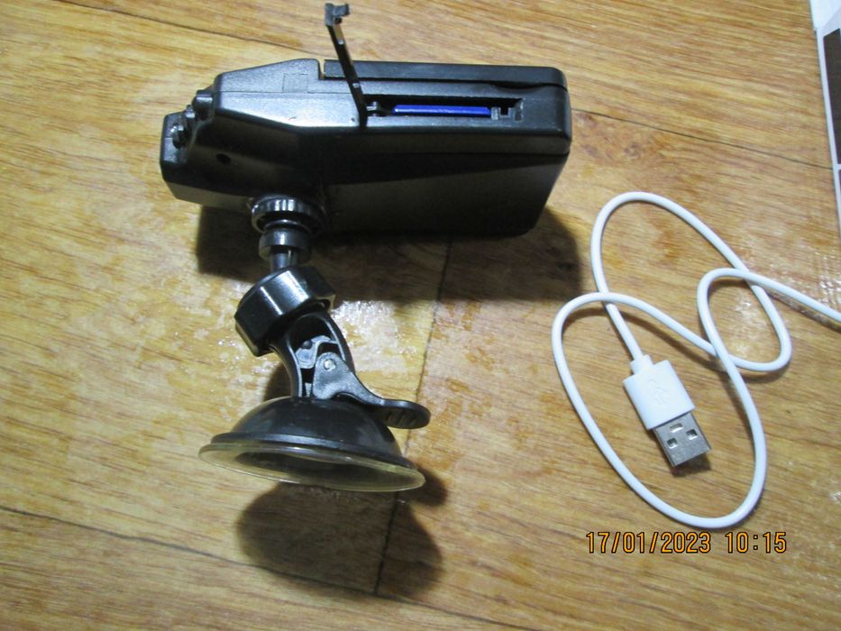 видеорегистратор за автомобил - 2 броя