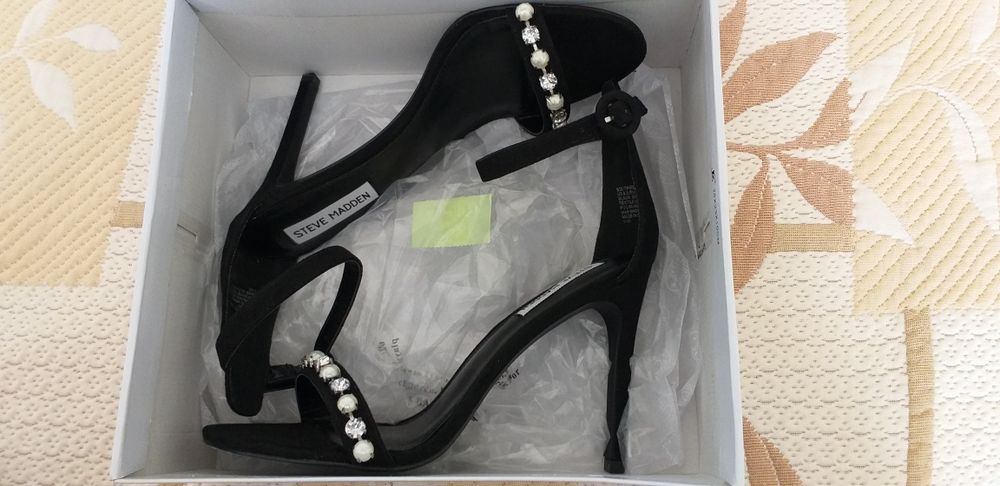 НОВИ Обувки перли камъчета GUESS, SteveMaden, 39, черни, розово злато