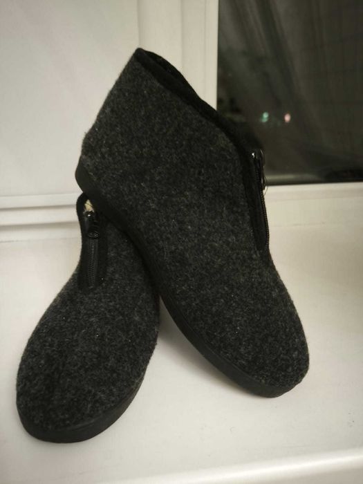Войлочные ботинки