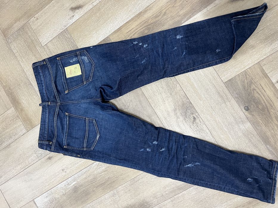 Blugi dsquared2 original marimea 52