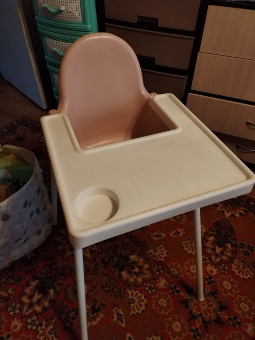 Детский стул для кормления