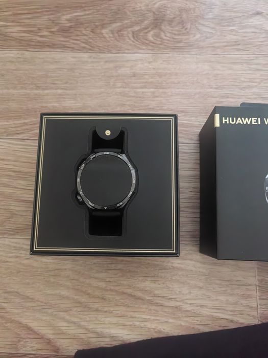 Продам часы HUAWEI