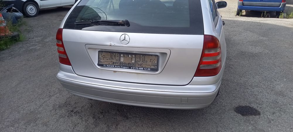 Mercedes C-Class W203 220 CDI на части