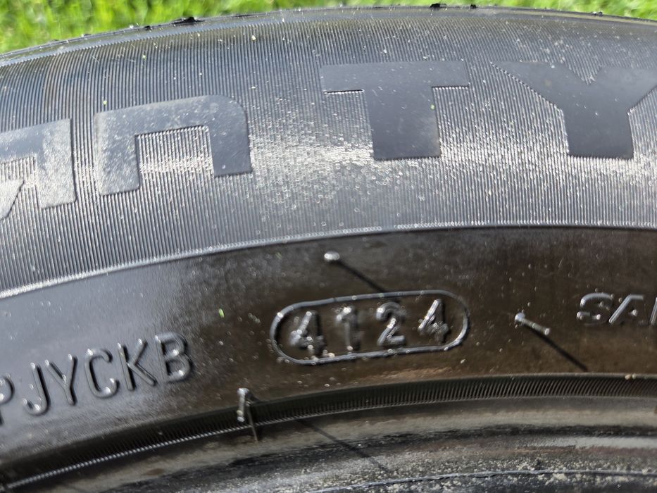Nokian Powerproof 225/55 R19 vara