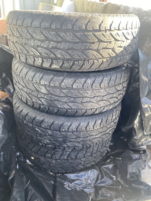 Продам комплект летней резины для внедорожника