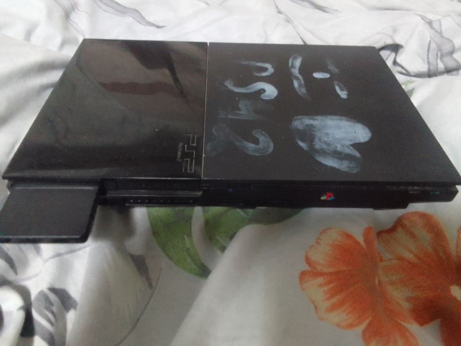 Продам Playstation 2