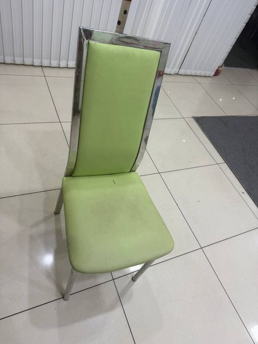 Продается столы и стулья