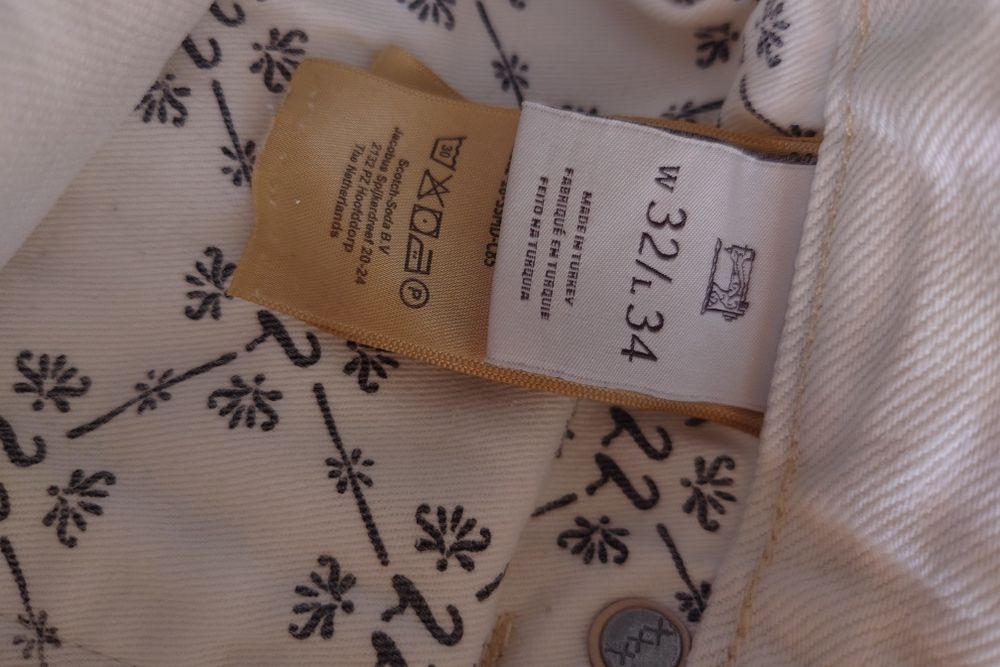 Vând jeans Scotch & Soda