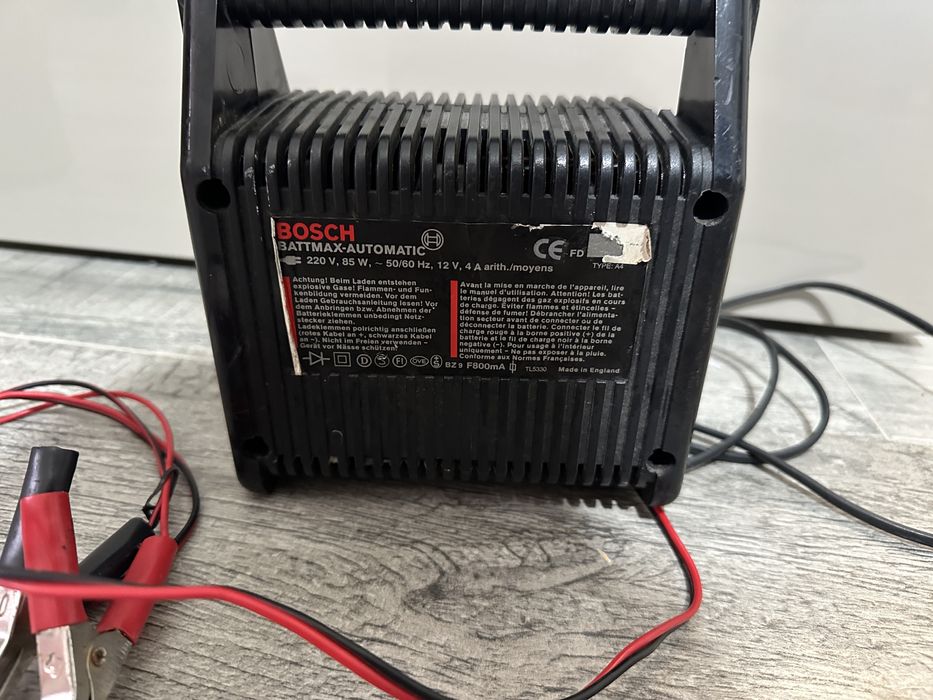 Incarcator auto redresor 12v