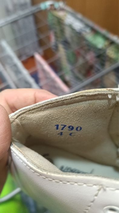 фигурные коньки,в идеальном  состоянии.