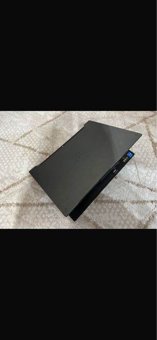 Ноутбук Asus 1лет