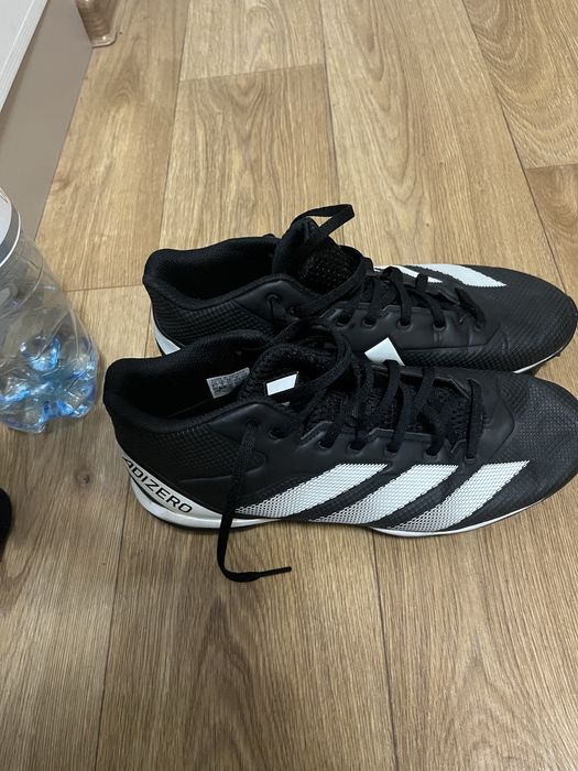 Продам оригинальные бутсы адидас