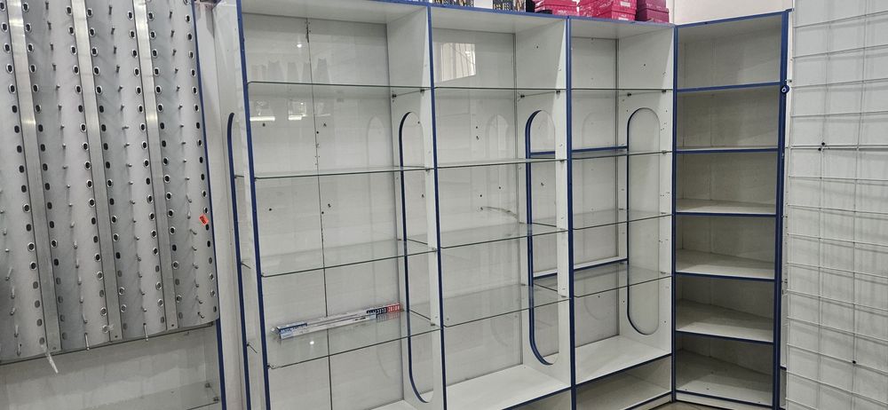 Продам торговые стеллажи.