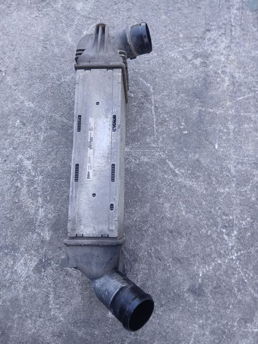 Интеркулер радиатор Valeo за Citroen C5 1.6 hdi (2004-2011) 9657073480