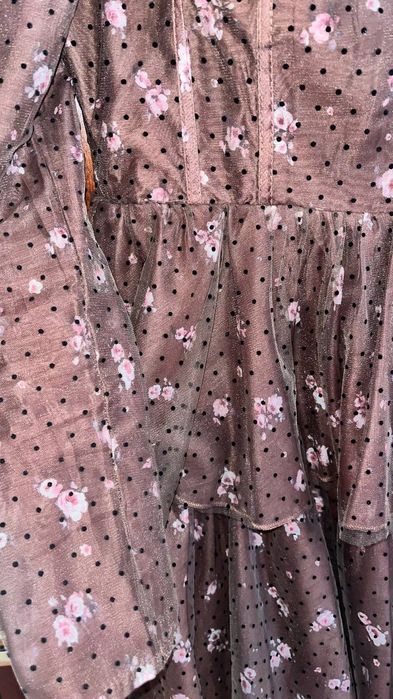 Өте әдемі ұзын көйлек, ерекше дизайн