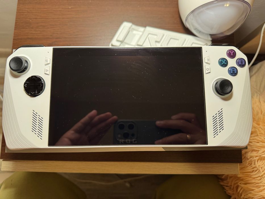 Asus rog ally z1 extreme