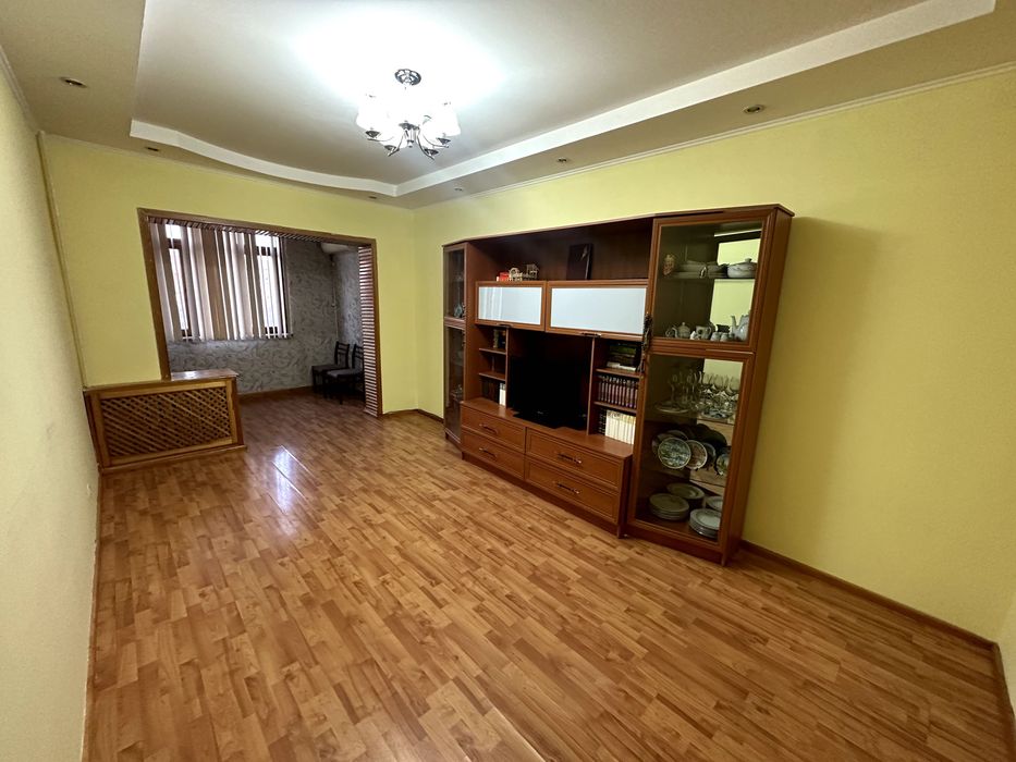 Продается/Sotiladi 3x комнатная квартира  3/4/5 на Каракамыше 2/4