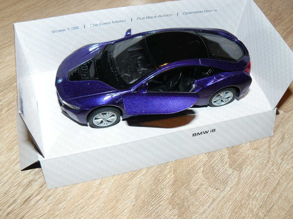 Macheta Auto De Colectie BMW I8 Scara 1:36, Noua In Cutie, Kinsmart