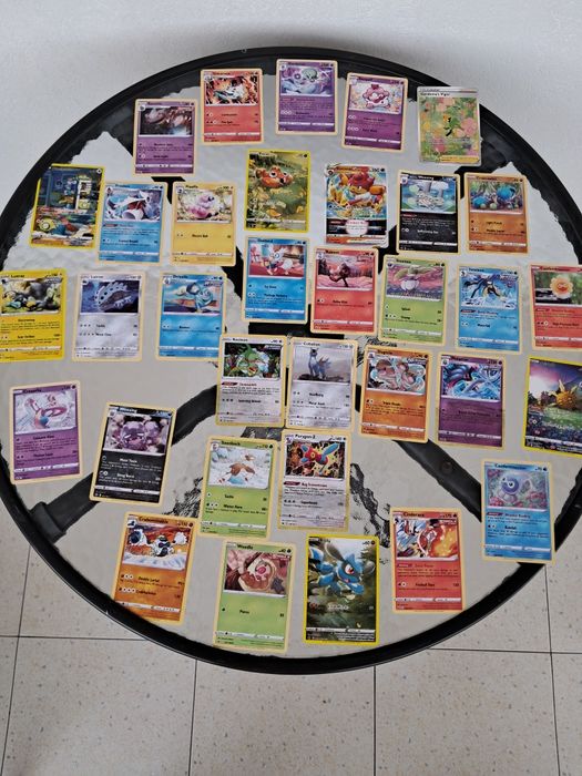 Pokémon карти чисто нови