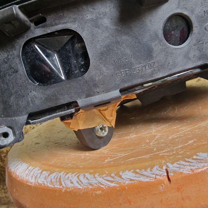 Mercedes Benz GLC facelift 2022 десен фар