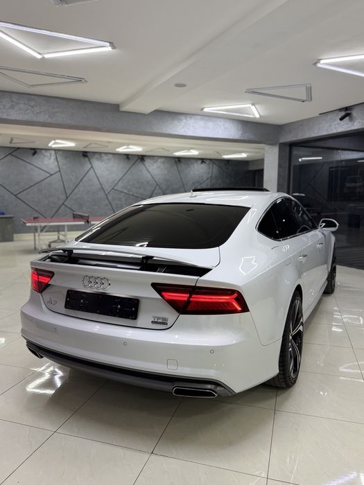 Audi A7 quattro S line