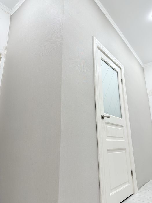 Поклейка обоев качественно