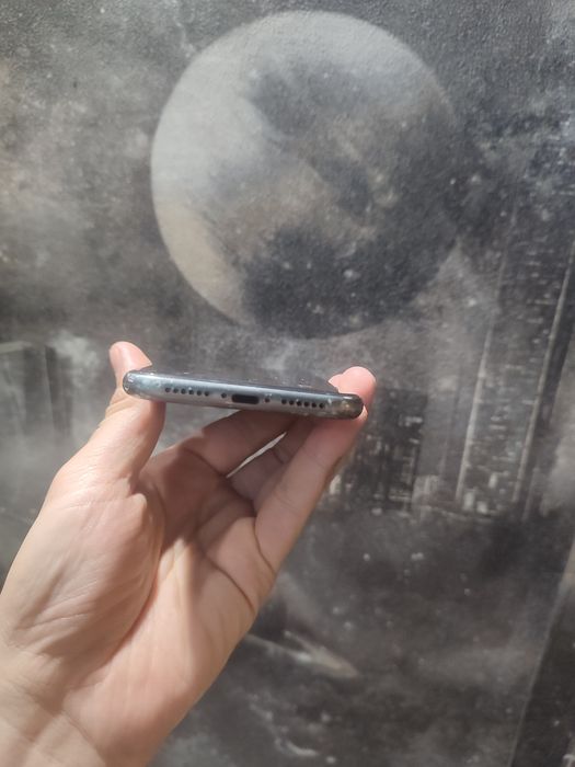 iPhone 11 черный 64