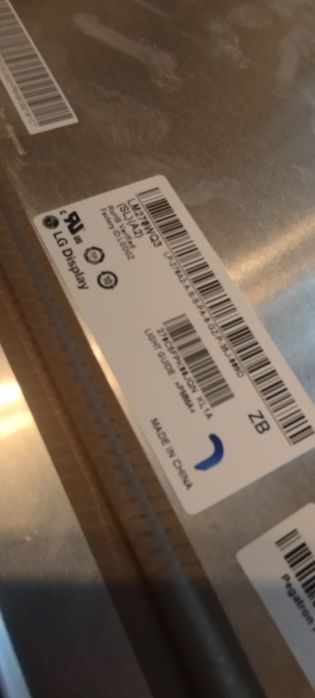 Display / ecran monitor / TV / 27" 2k LM270WQ3