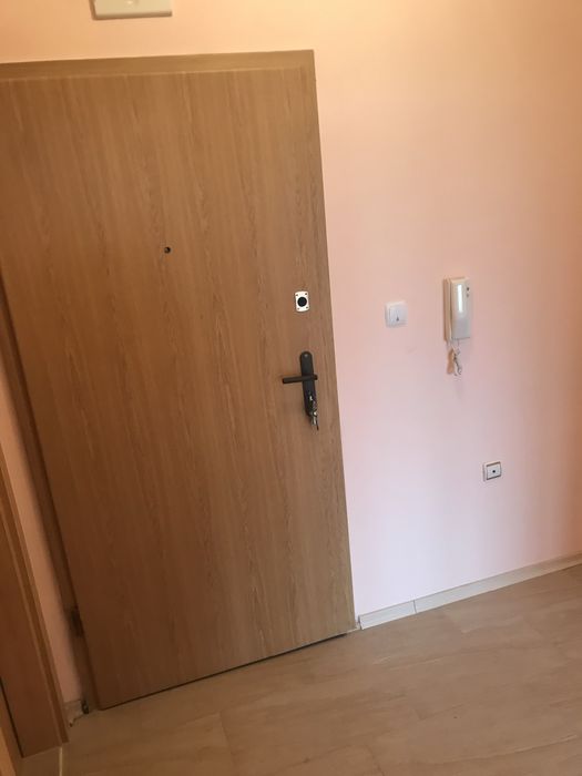 Дава се под наем Четиристаен апартамент в Варна, Лятно кино Тракия - 94 кв.м за 598.23 € - Снимка #9