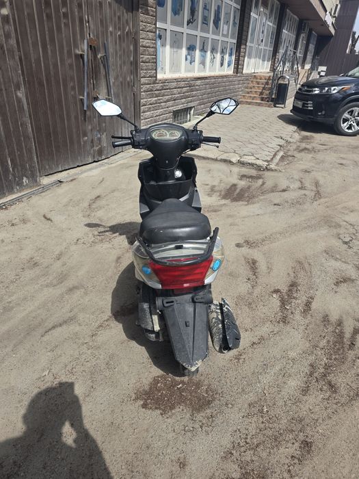 Продам мопед м8.