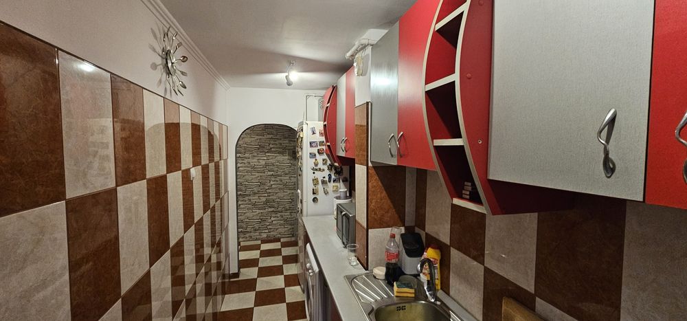 Ap.3 camere Pantelimon, bloc reabilitat,centrala ,parcare