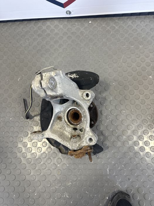 Fuzeta Fata OEM Stanga/Dreapta Vw Passat B8