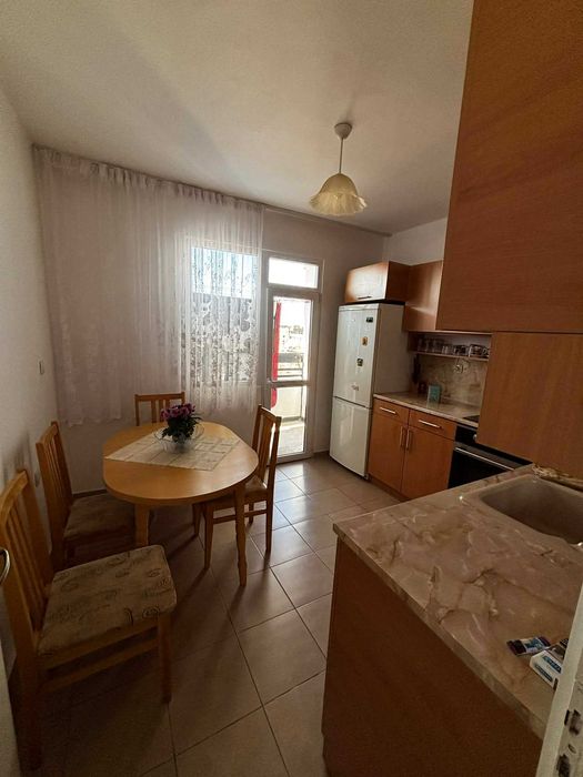 Частно лице продава 3-стаен, КАТ гр. Пазарджик