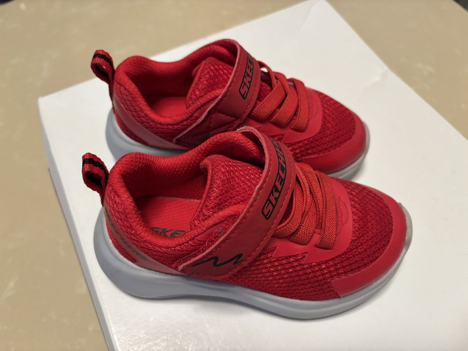 Adidasi skechers copii  nr 24 ( 14 cm talpa)
