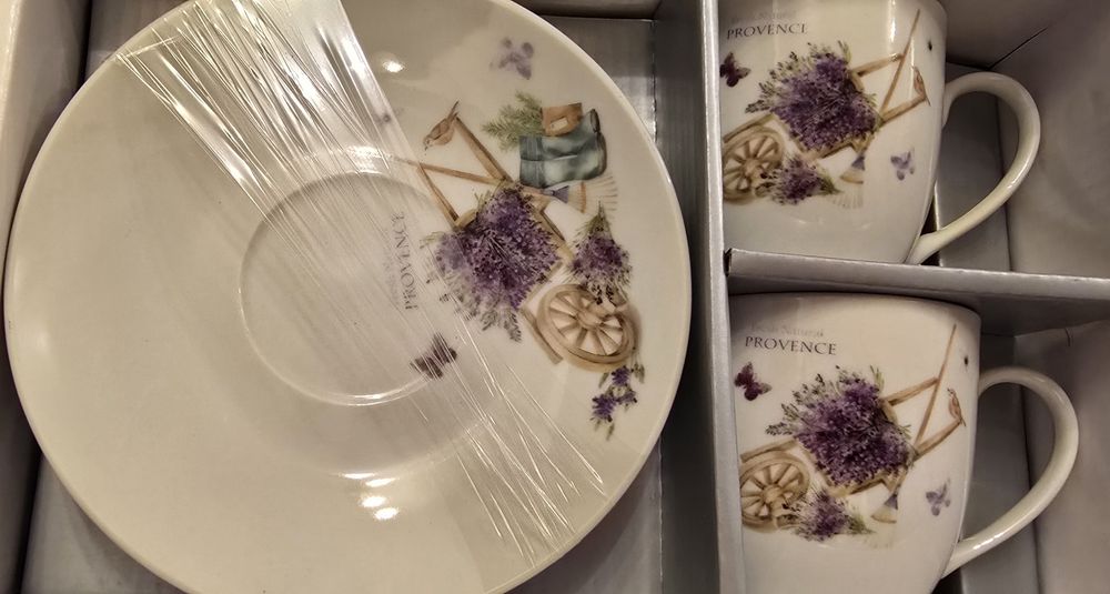 Set 2 cesti cafea cu 2 farfurioare rotunde portelan