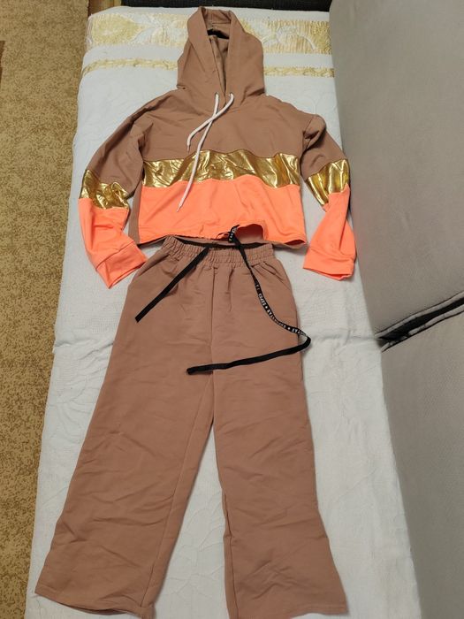 Детский спортивный костюм