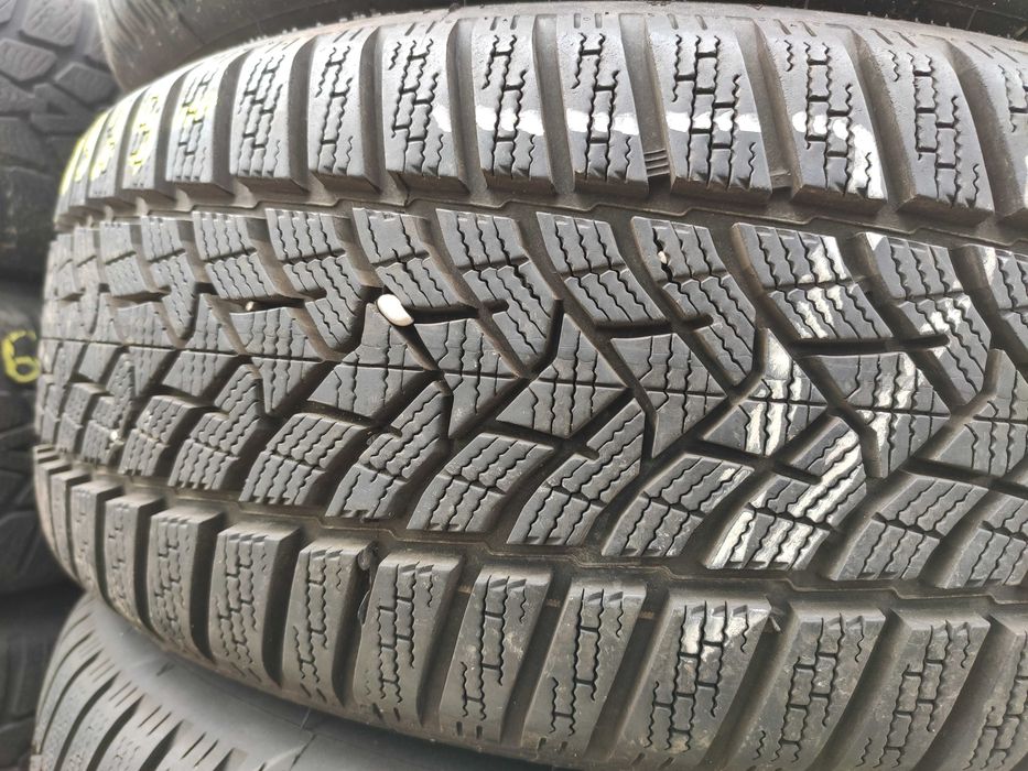 4бр Като нови зимни гуми 205 55 16 - Dunlop - DOT 2022