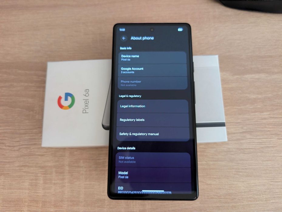Google Pixel 6a - se vinde cu cutie si husa